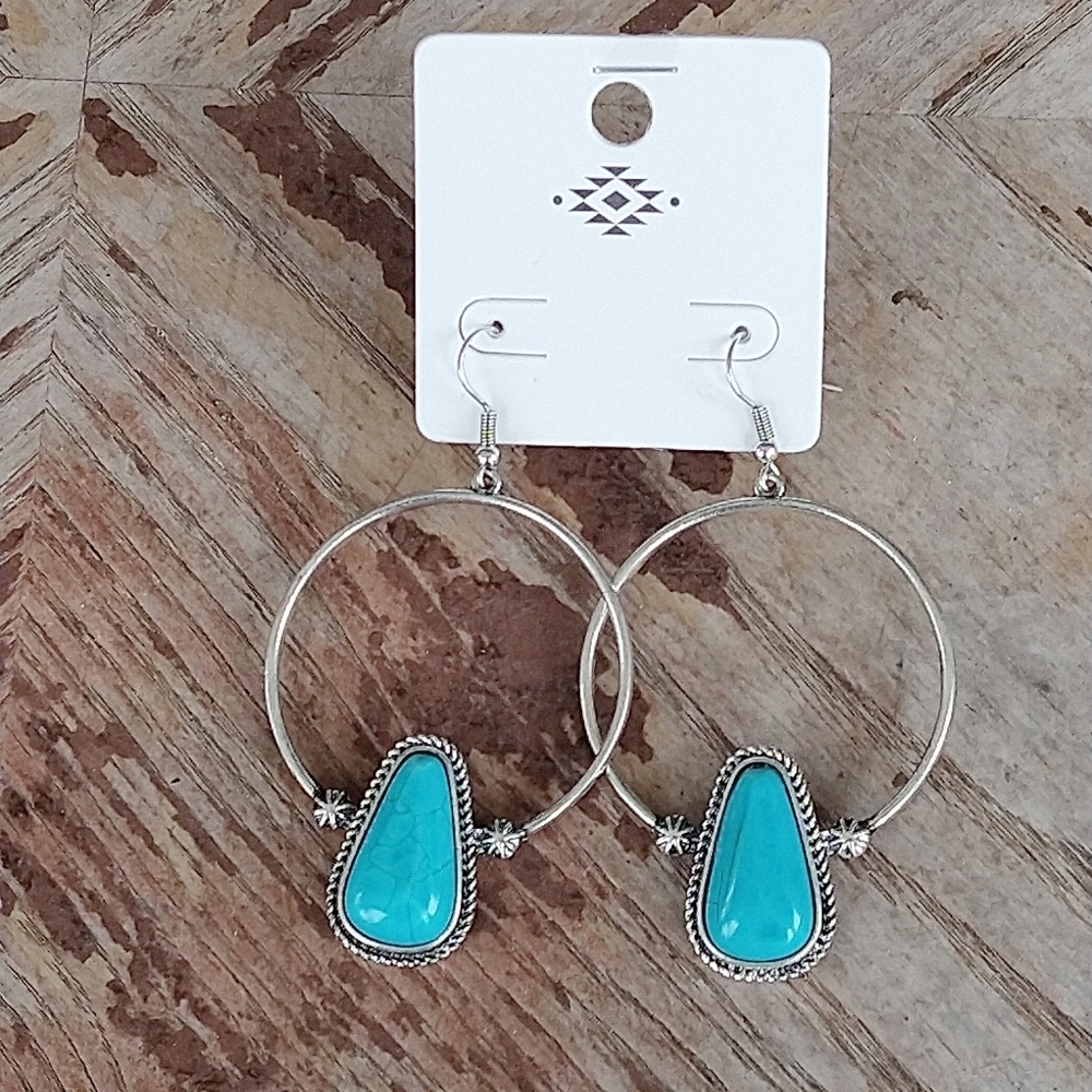 Faux Turquoise Stone Circle Earrings ♥️ - Picture 8 of 8